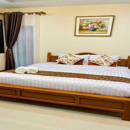 Capital O 75518 Baan Rose Resort Ao Luk Exterior foto