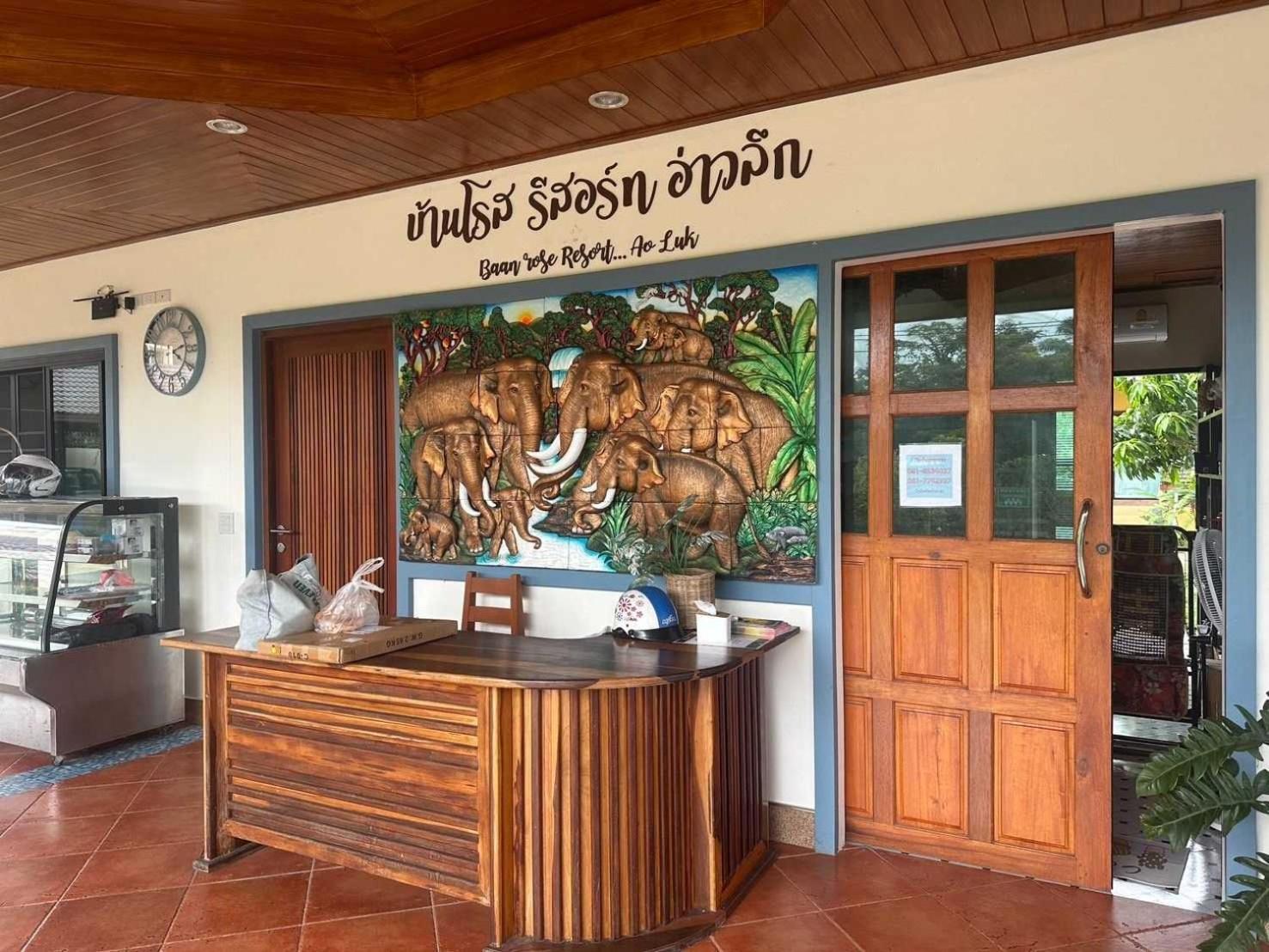 Capital O 75518 Baan Rose Resort Ao Luk Exterior foto